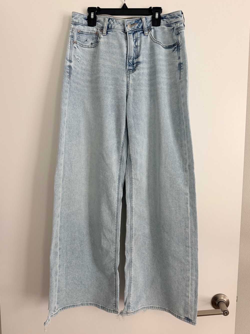AE Super High-Waisted Baggy Wide-Leg Jean